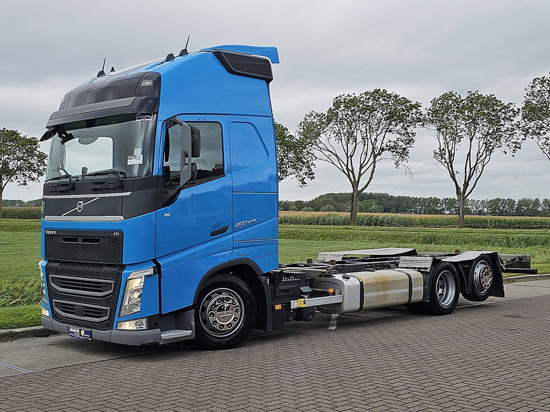 Volvo FH 460 - Грузовик-контейнеровоз/ Сменный кузов: фото 2 Volvo FH 460 - Грузовик-контейнеровоз/ Сменный кузов: фото 2
