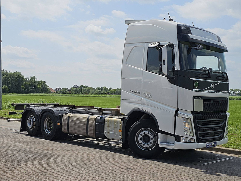 Volvo FH 500 - Грузовик-контейнеровоз/ Сменный кузов: фото 5 Volvo FH 500 - Грузовик-контейнеровоз/ Сменный кузов: фото 5