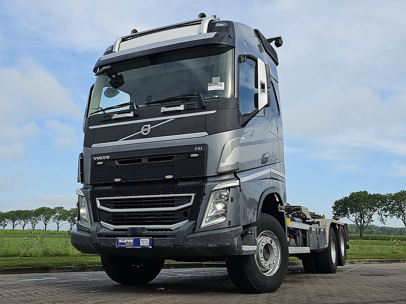 Volvo FH 540 6X4 BOOGIE LIFT VDL - Крюковой мультилифт: фото 1 Volvo FH 540 6X4 BOOGIE LIFT VDL - Крюковой мультилифт: фото 1