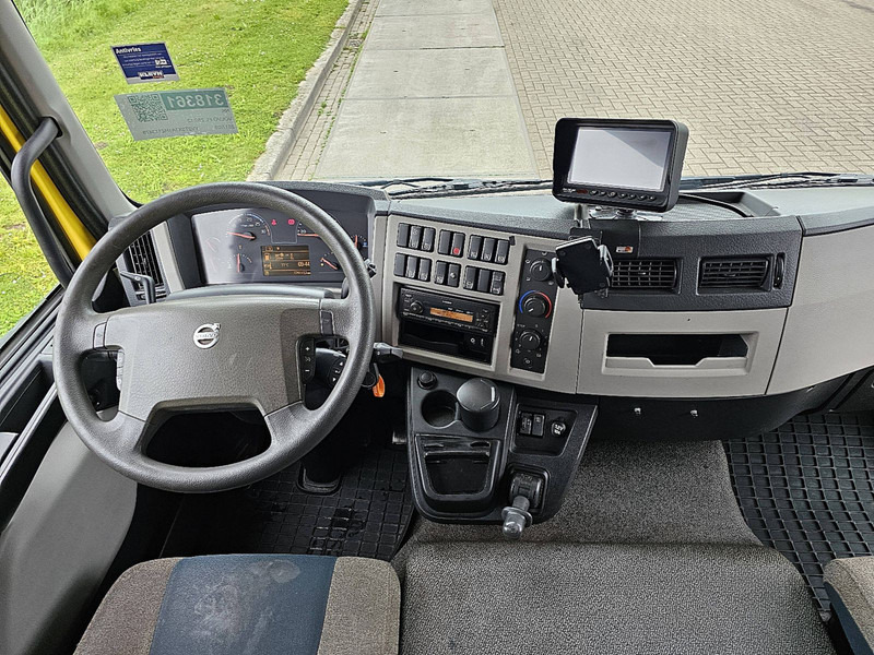 Грузовик с закрытым кузовом Volvo FL 250.12 AIRCO SIDE DOORS: фото 8