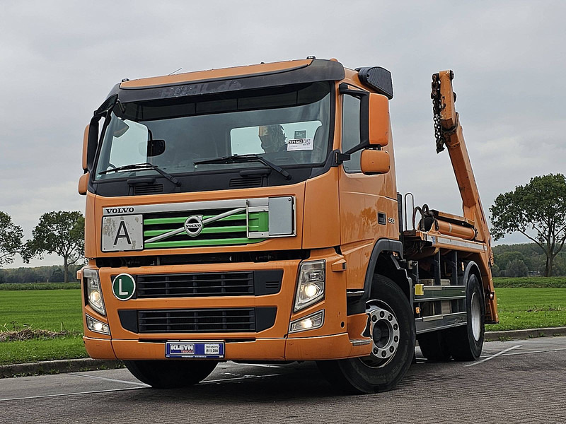 Volvo FM 330 - Портальный бункеровоз: фото 1 Volvo FM 330 - Портальный бункеровоз: фото 1