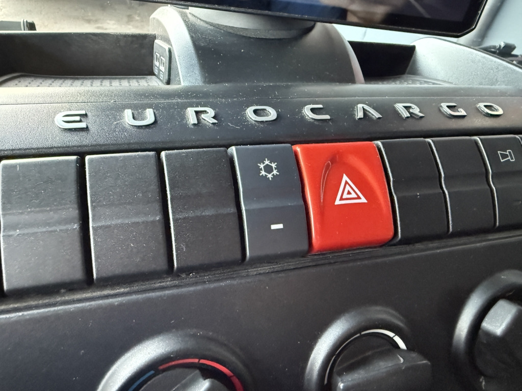 Iveco EuroCargo ML140E28 Klima ACC 7,25m LBW 117.449km - Тентованный грузовик: фото 2 Iveco EuroCargo ML140E28 Klima ACC 7,25m LBW 117.449km - Тентованный грузовик: фото 2