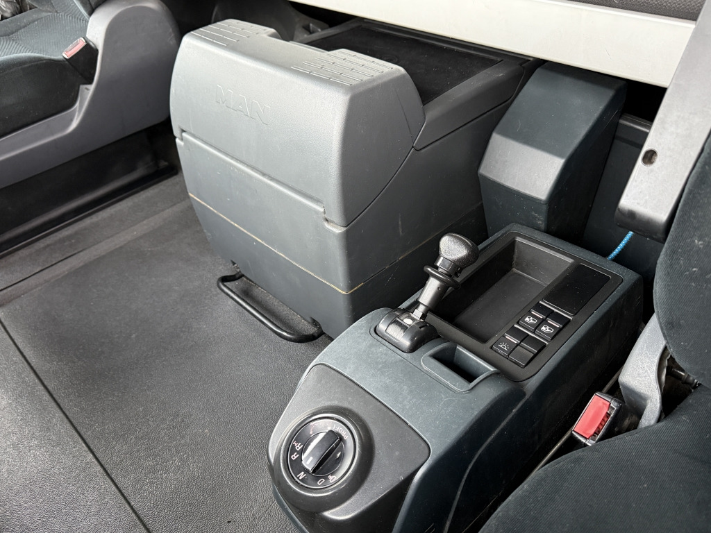 MAN TGX 18.440 XLX MEGA Klimaauto Motorbremse 2xTank - Тягач: фото 4 MAN TGX 18.440 XLX MEGA Klimaauto Motorbremse 2xTank - Тягач: фото 4