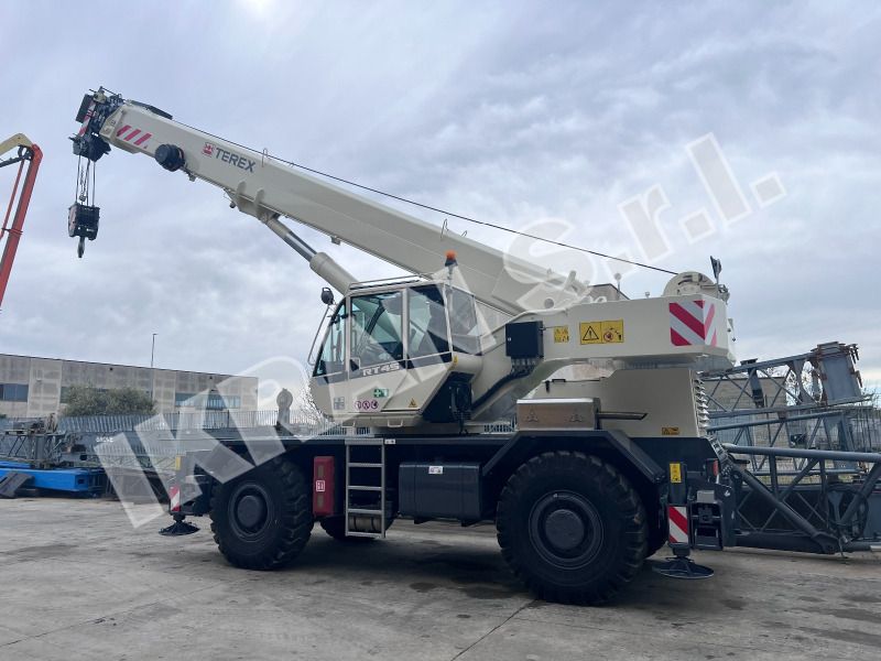 Terex RT45 - Короткобазный кран: фото 2 Terex RT45 - Короткобазный кран: фото 2