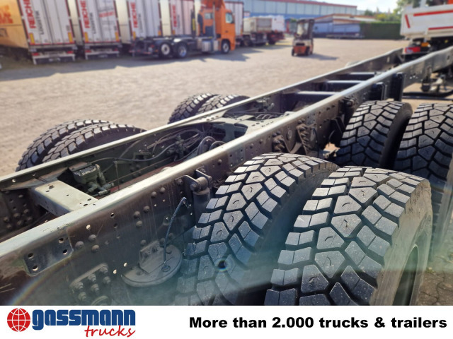 Новый Грузовик-шасси Iveco Trakker AD260T45 6x4, BRANDSCHADEN FAHRERHAUS!: фото 15