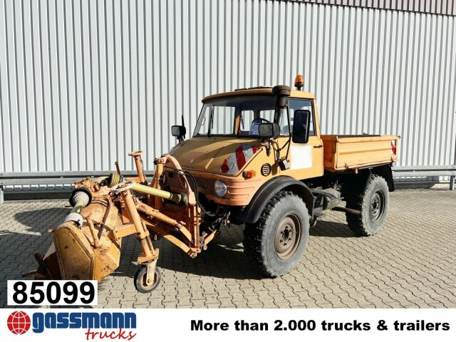 Unimog U84 406 4x4, Kommunalhydraulik, Zapfwelle vorn & - Коммунальная/ Специальная техника: фото 1 Unimog U84 406 4x4, Kommunalhydraulik, Zapfwelle vorn & - Коммунальная/ Специальная техника: фото 1