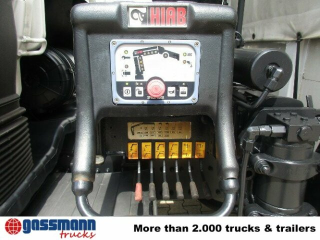 MAN TGL 12.240BL 4x2, mit Kran Hiab 088 mit Funk - Тентованный грузовик, Автоманипулятор: фото 2 MAN TGL 12.240BL 4x2, mit Kran Hiab 088 mit Funk - Тентованный грузовик, Автоманипулятор: фото 2