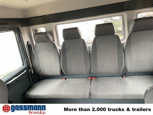 MAN TGM 18.280 4x2 BL Doka - Грузовик с закрытым кузовом: фото 2 MAN TGM 18.280 4x2 BL Doka - Грузовик с закрытым кузовом: фото 2