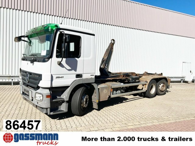 Mercedes-Benz Actros 2541 L 6x2/48 Retarder, Lenk-/Liftachse - Крюковой мультилифт: фото 1 Mercedes-Benz Actros 2541 L 6x2/48 Retarder, Lenk-/Liftachse - Крюковой мультилифт: фото 1