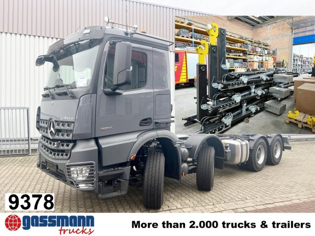 Mercedes-Benz Arocs 3251 L 8x4/4, Motorabtrieb - Крюковой мультилифт: фото 1 Mercedes-Benz Arocs 3251 L 8x4/4, Motorabtrieb - Крюковой мультилифт: фото 1