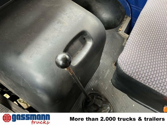 Mercedes-Benz L 407 D 4x2 Doka, Ex-THW - Грузовик бортовой/ Платформа: фото 3 Mercedes-Benz L 407 D 4x2 Doka, Ex-THW - Грузовик бортовой/ Платформа: фото 3