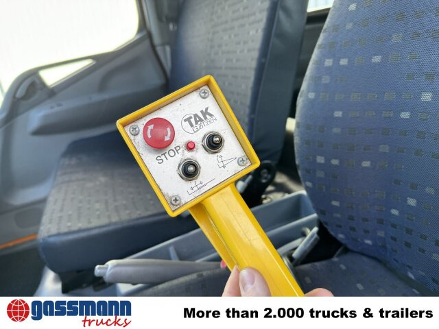 Mitsubishi Canter Fuso 6C15D 4x2 Doka, City-Abroller - Крюковой мультилифт: фото 4 Mitsubishi Canter Fuso 6C15D 4x2 Doka, City-Abroller - Крюковой мультилифт: фото 4