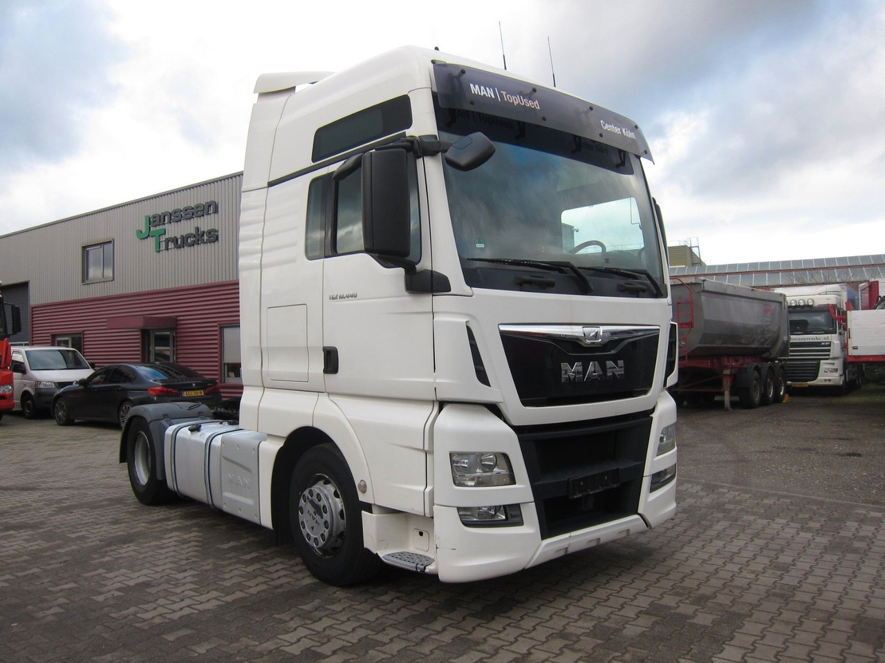 MAN TGX 18 440 XXL Retarder 730tkm 2xTank - Тягач: фото 1 MAN TGX 18 440 XXL Retarder 730tkm 2xTank - Тягач: фото 1