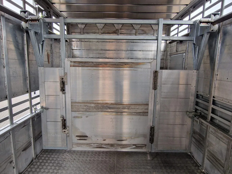 Новый Грузовик для перевозки животных Renault Midlum D210 4x2 - NEW - Pezzaioli 1 deck - Ventilation - 17.9M2 - Ramp - Euro6d: фото 16