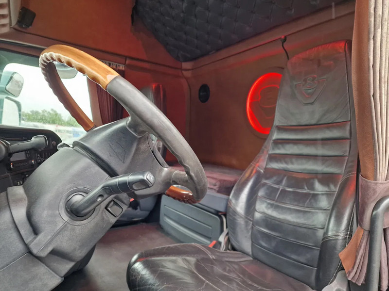 Грузовик-шасси Scania R620 Topline 8x4 - Retarder - Full air - Custom interior - Show truck - HUB reduction: фото 8