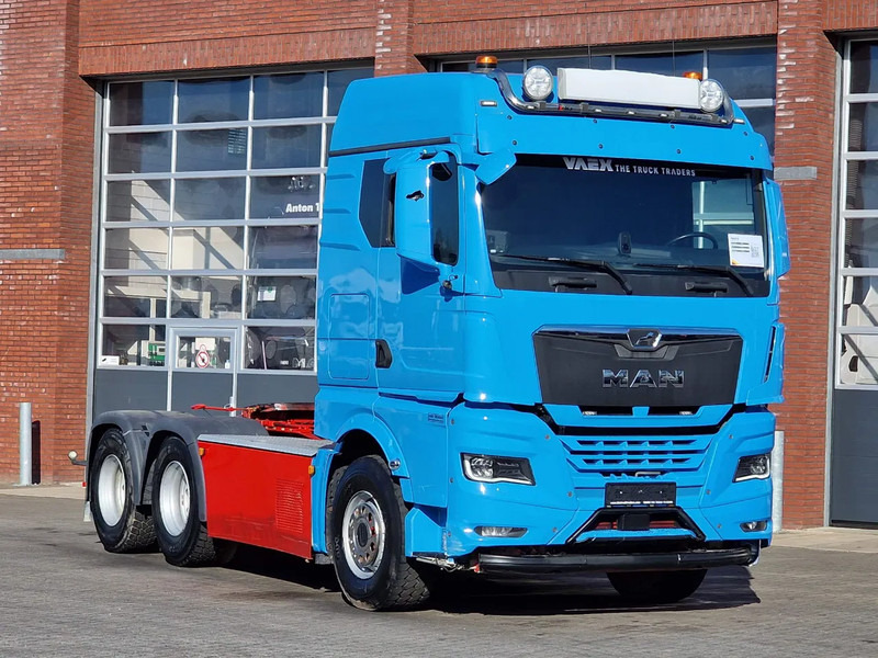 MAN TGX 33.510 6x4 - Facelift - Low km 252Tkm - Navi - Sliding 5th wheel - Тягач: фото 1 MAN TGX 33.510 6x4 - Facelift - Low km 252Tkm - Navi - Sliding 5th wheel - Тягач: фото 1
