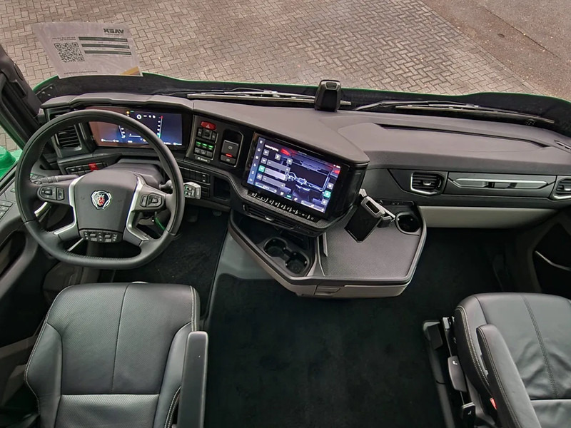 Scania S460 Highline 4x2 - NEW - Full spec - Custom exterior - Full air - Retarder - Show truck лизинг Scania S460 Highline 4x2 - NEW - Full spec - Custom exterior - Full air - Retarder - Show truck: фото 13 Scania S460 Highline 4x2 - NEW - Full spec - Custom exterior - Full air - Retarder - Show truck лизинг Scania S460 Highline 4x2 - NEW - Full spec - Custom exterior - Full air - Retarder - Show truck: фото 13