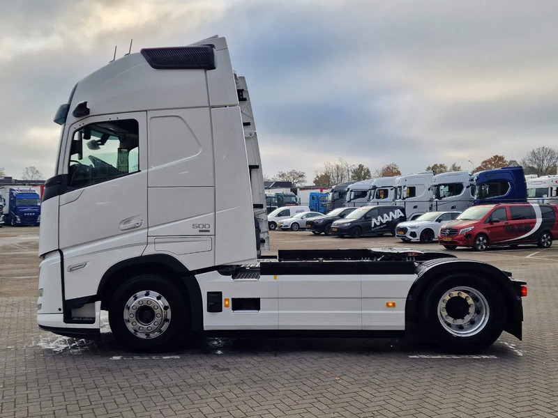 Volvo FH 13.500 Aero Globetrotter XL 4x2 - I Save - Retarder - I parkcool - 2x tank - Mirror cams - Тягач: фото 4 Volvo FH 13.500 Aero Globetrotter XL 4x2 - I Save - Retarder - I parkcool - 2x tank - Mirror cams - Тягач: фото 4