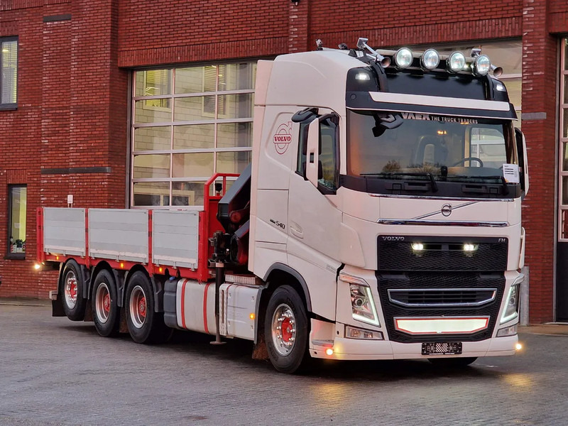 Volvo FH 13.540 8x4*4 - HMF2620 K6 Crane 2017 with remote - Retarder - HUB reduction - Автоманипулятор: фото 2 Volvo FH 13.540 8x4*4 - HMF2620 K6 Crane 2017 with remote - Retarder - HUB reduction - Автоманипулятор: фото 2