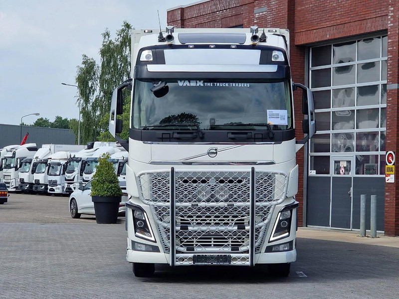 Volvo FH 16.750 6x6/6x4 - Only chassis - VEB + - Full air - Грузовик-шасси: фото 3 Volvo FH 16.750 6x6/6x4 - Only chassis - VEB + - Full air - Грузовик-шасси: фото 3