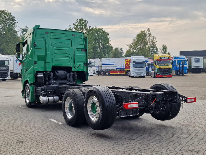 Volvo FH 16.750 Lowroof 6x2*4 - Chassis - 4.30 WB - Steering axle - Retarder - Custom interior - Грузовик-шасси: фото 5 Volvo FH 16.750 Lowroof 6x2*4 - Chassis - 4.30 WB - Steering axle - Retarder - Custom interior - Грузовик-шасси: фото 5
