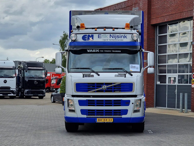 Volvo FM 380 6x2 - 2/3 stock Berdex Livestock - 54M3 - Weighbridge - I shift - Грузовик для перевозки животных: фото 2 Volvo FM 380 6x2 - 2/3 stock Berdex Livestock - 54M3 - Weighbridge - I shift - Грузовик для перевозки животных: фото 2