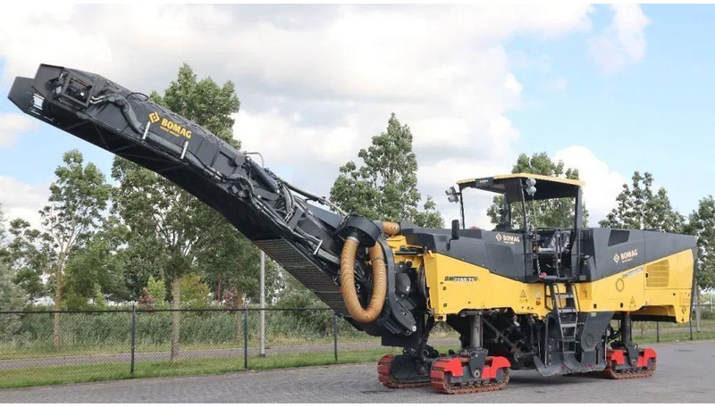 Bomag BM 2200/75 | COLD PLANER | NEW CONDITION! - Асфальтоукладочная техника: фото 3 Bomag BM 2200/75 | COLD PLANER | NEW CONDITION! - Асфальтоукладочная техника: фото 3