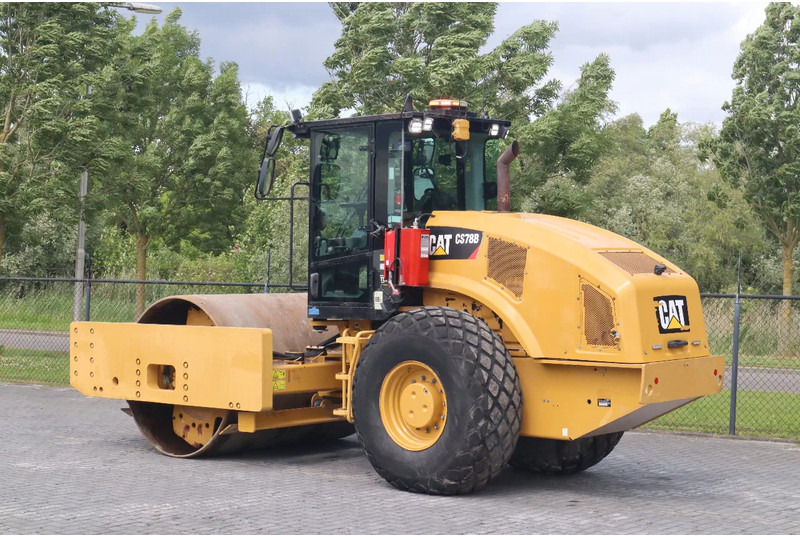 Caterpillar CS78B | TRIMBLE GPS | GOOD CONDITION - Каток: фото 3 Caterpillar CS78B | TRIMBLE GPS | GOOD CONDITION - Каток: фото 3