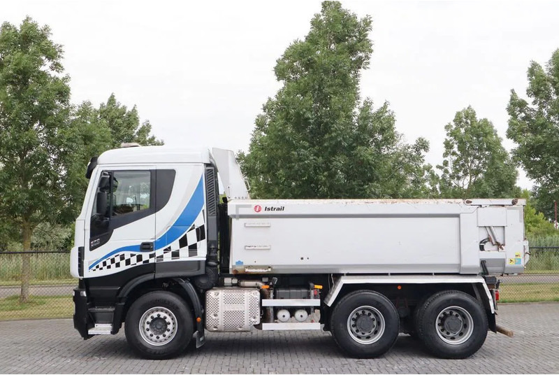 Iveco Stralis X-WAY 570 6X4 FULL STEEL BIG AXLES RETARDER EURO 6 - Самосвал: фото 3 Iveco Stralis X-WAY 570 6X4 FULL STEEL BIG AXLES RETARDER EURO 6 - Самосвал: фото 3