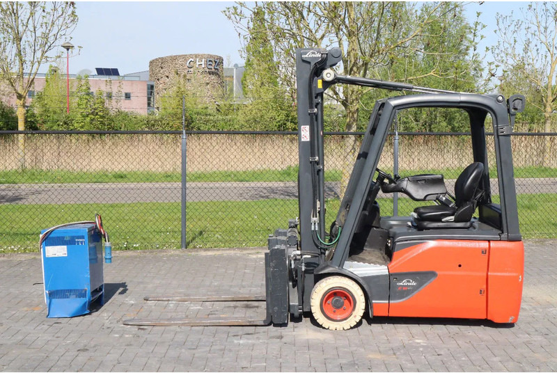 Linde E18 -02 | ROTATOR FORKS | SIDESHIFT - Электропогрузчик: фото 1 Linde E18 -02 | ROTATOR FORKS | SIDESHIFT - Электропогрузчик: фото 1