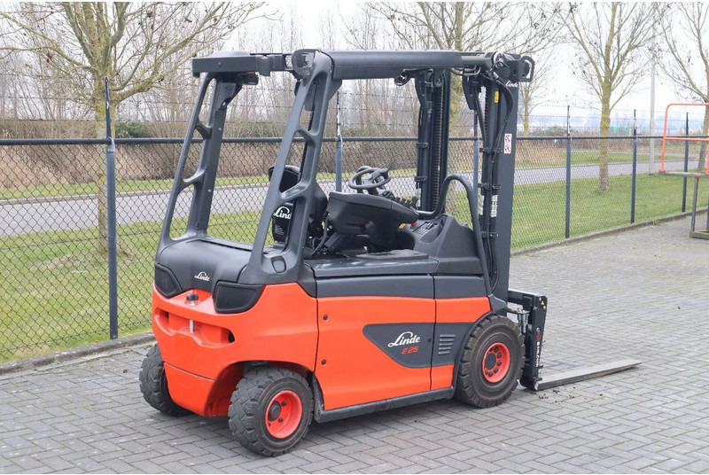Linde E25 R-01 ROADSTER | DEMO | SIDESHIFT | FORK SPREADERS - Электропогрузчик: фото 5 Linde E25 R-01 ROADSTER | DEMO | SIDESHIFT | FORK SPREADERS - Электропогрузчик: фото 5
