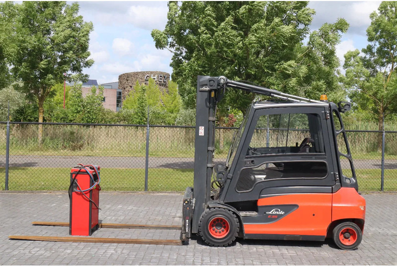 Linde E35 L-01 | DUPLEX | SIDESHIFT | POSITIONERS | LOW HOURS - Электропогрузчик: фото 1 Linde E35 L-01 | DUPLEX | SIDESHIFT | POSITIONERS | LOW HOURS - Электропогрузчик: фото 1