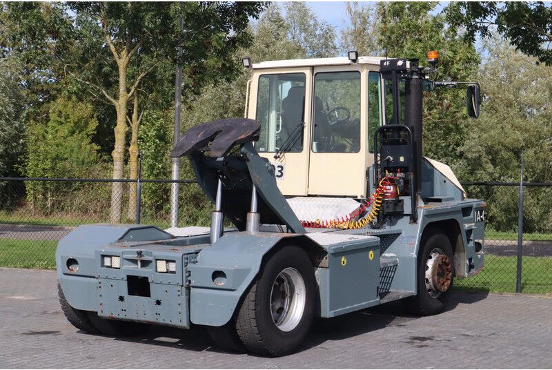 Mafi R332 | 4X4 | 32 TON | ROTATING SEAT - Терминальный тягач: фото 4 Mafi R332 | 4X4 | 32 TON | ROTATING SEAT - Терминальный тягач: фото 4