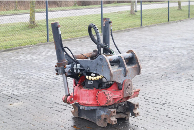 ROTOTILT R8 | S70 | KM70 | TILT ROTATOR | GOOD CONDITION - Тилтротатор для Строительной техники: фото 3 ROTOTILT R8 | S70 | KM70 | TILT ROTATOR | GOOD CONDITION - Тилтротатор для Строительной техники: фото 3