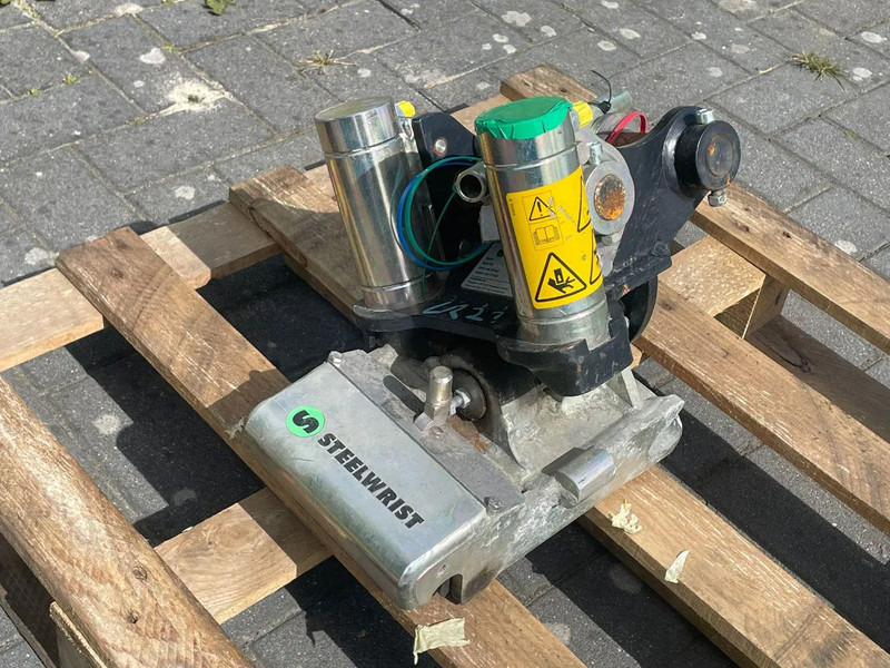 STEELWRIST TMX S30 -180HA | TILT QUICKCOUPLER | TILTING COUPLER | NEW - Тилтротатор для Строительной техники: фото 3 STEELWRIST TMX S30 -180HA | TILT QUICKCOUPLER | TILTING COUPLER | NEW - Тилтротатор для Строительной техники: фото 3