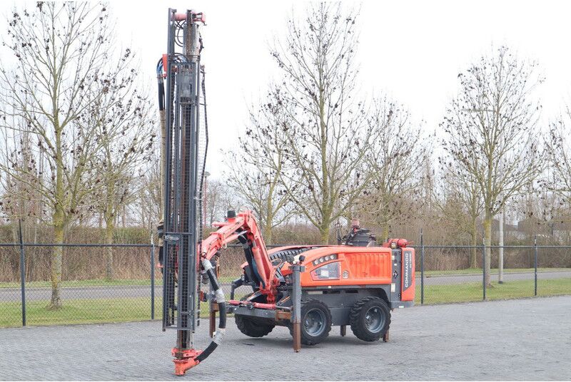 Sandvik COMMANDO DC130 Ri | SURFACE DRILLING RIG | REMOTE - Буровая машина: фото 2 Sandvik COMMANDO DC130 Ri | SURFACE DRILLING RIG | REMOTE - Буровая машина: фото 2
