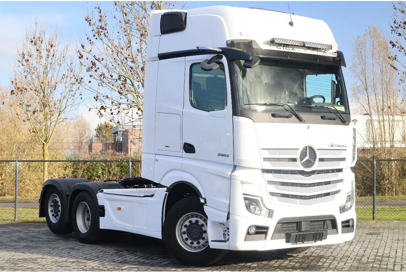 Mercedes-Benz Actros 2553 | 6X2 | FULL AIR | RETARDER | 33.000 KM! | EURO 6 - Тягач: фото 3 Mercedes-Benz Actros 2553 | 6X2 | FULL AIR | RETARDER | 33.000 KM! | EURO 6 - Тягач: фото 3