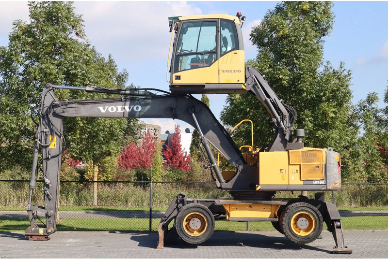 Volvo EW160C | EW 160 C | LIFT CAB | DOZERBLADE | QUICK COUPLER - Колёсный экскаватор: фото 1 Volvo EW160C | EW 160 C | LIFT CAB | DOZERBLADE | QUICK COUPLER - Колёсный экскаватор: фото 1