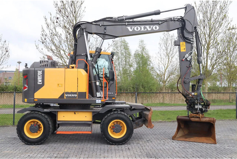 Volvo EWR 170 E | ROTOTILT | BUCKET | DOZERBLADE | TRAILER HYDR - Колёсный экскаватор: фото 4 Volvo EWR 170 E | ROTOTILT | BUCKET | DOZERBLADE | TRAILER HYDR - Колёсный экскаватор: фото 4