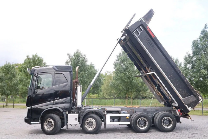 Volvo FH 13.540 8X4 TIPPER EURO 6 BIG AXLES RETARDER VDS - Самосвал: фото 3 Volvo FH 13.540 8X4 TIPPER EURO 6 BIG AXLES RETARDER VDS - Самосвал: фото 3