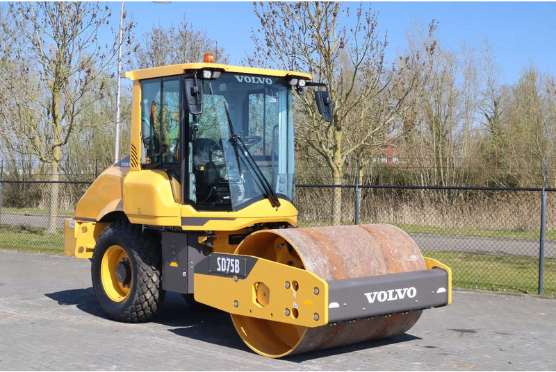 Volvo SD75B | SD 75 B | NEW / UNUSED | 1 YEAR WARRANTY - Комбинированный каток: фото 5 Volvo SD75B | SD 75 B | NEW / UNUSED | 1 YEAR WARRANTY - Комбинированный каток: фото 5