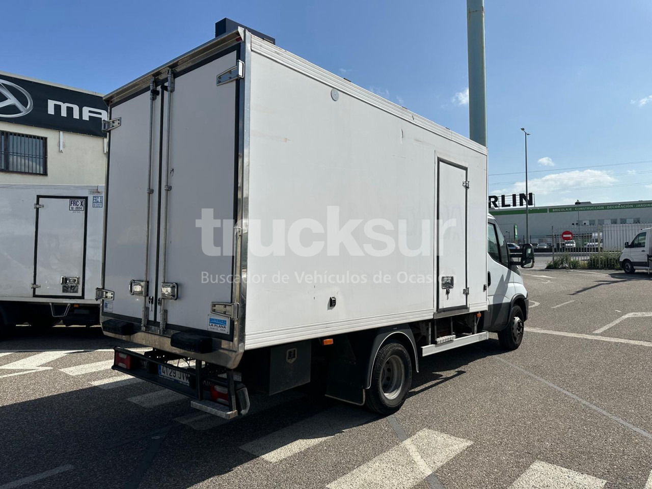 IVECO 70C15 THK - Грузовик с закрытым кузовом: фото 3 IVECO 70C15 THK - Грузовик с закрытым кузовом: фото 3