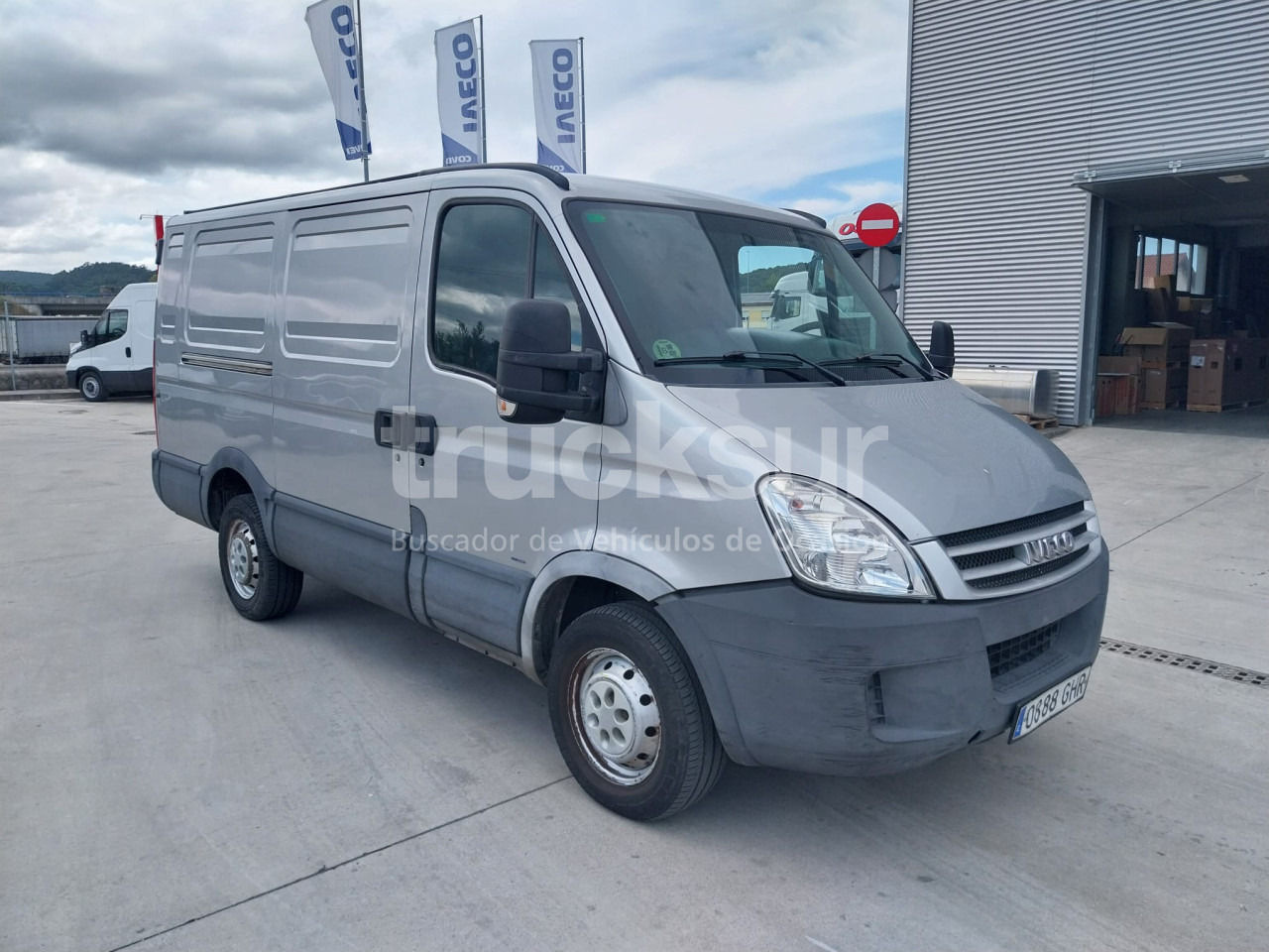 IVECO DAILY 35S12 7M3 - Малотоннажный фургон: фото 2 IVECO DAILY 35S12 7M3 - Малотоннажный фургон: фото 2