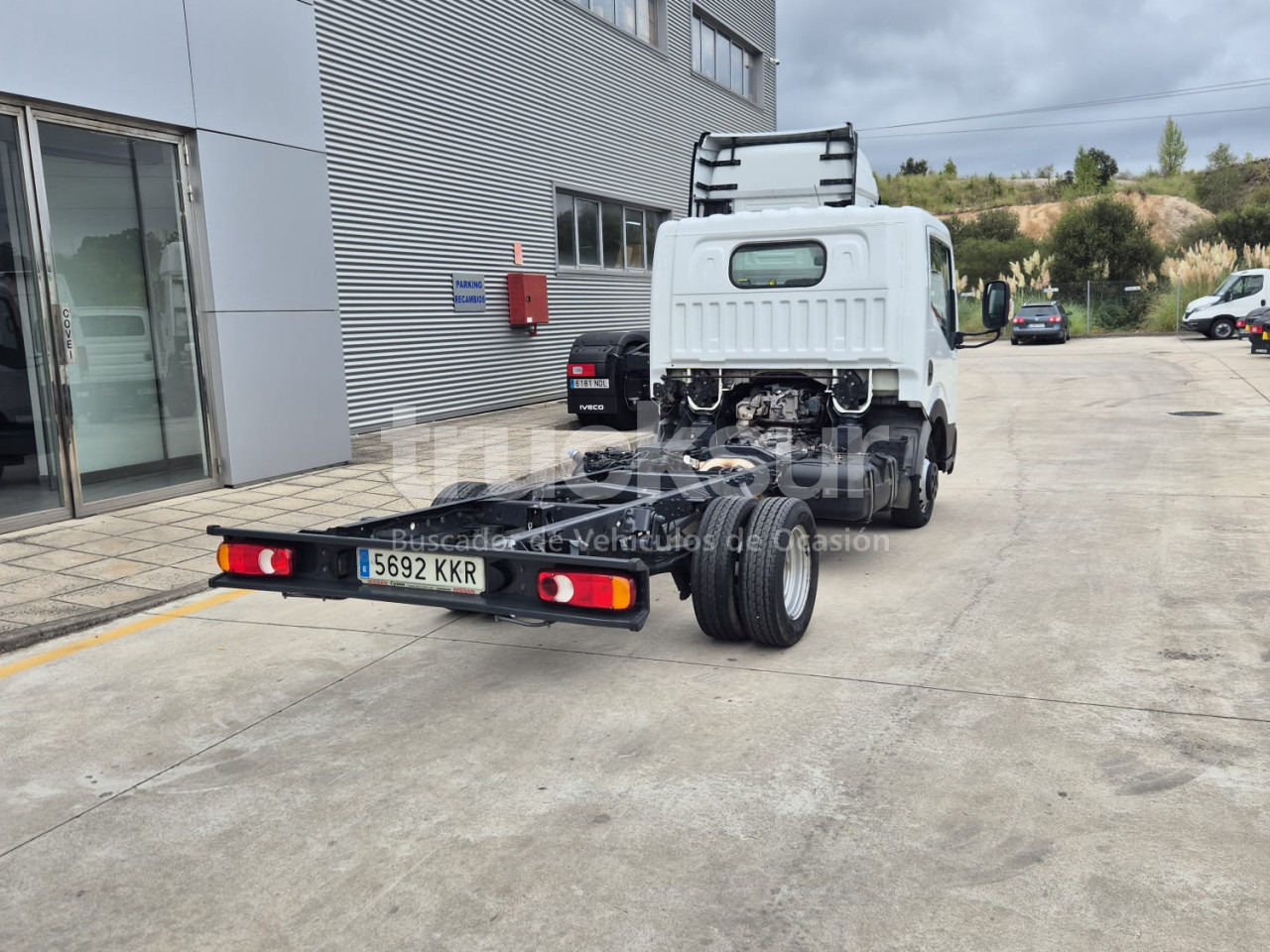 NISSAN NT 400 - Грузовик-шасси: фото 4 NISSAN NT 400 - Грузовик-шасси: фото 4
