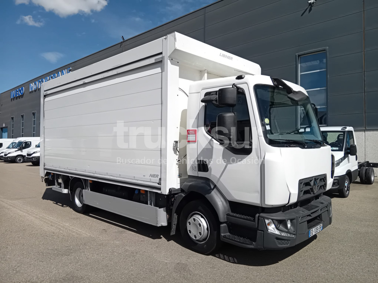 Грузовик с закрытым кузовом RENAULT D12.210: фото 1