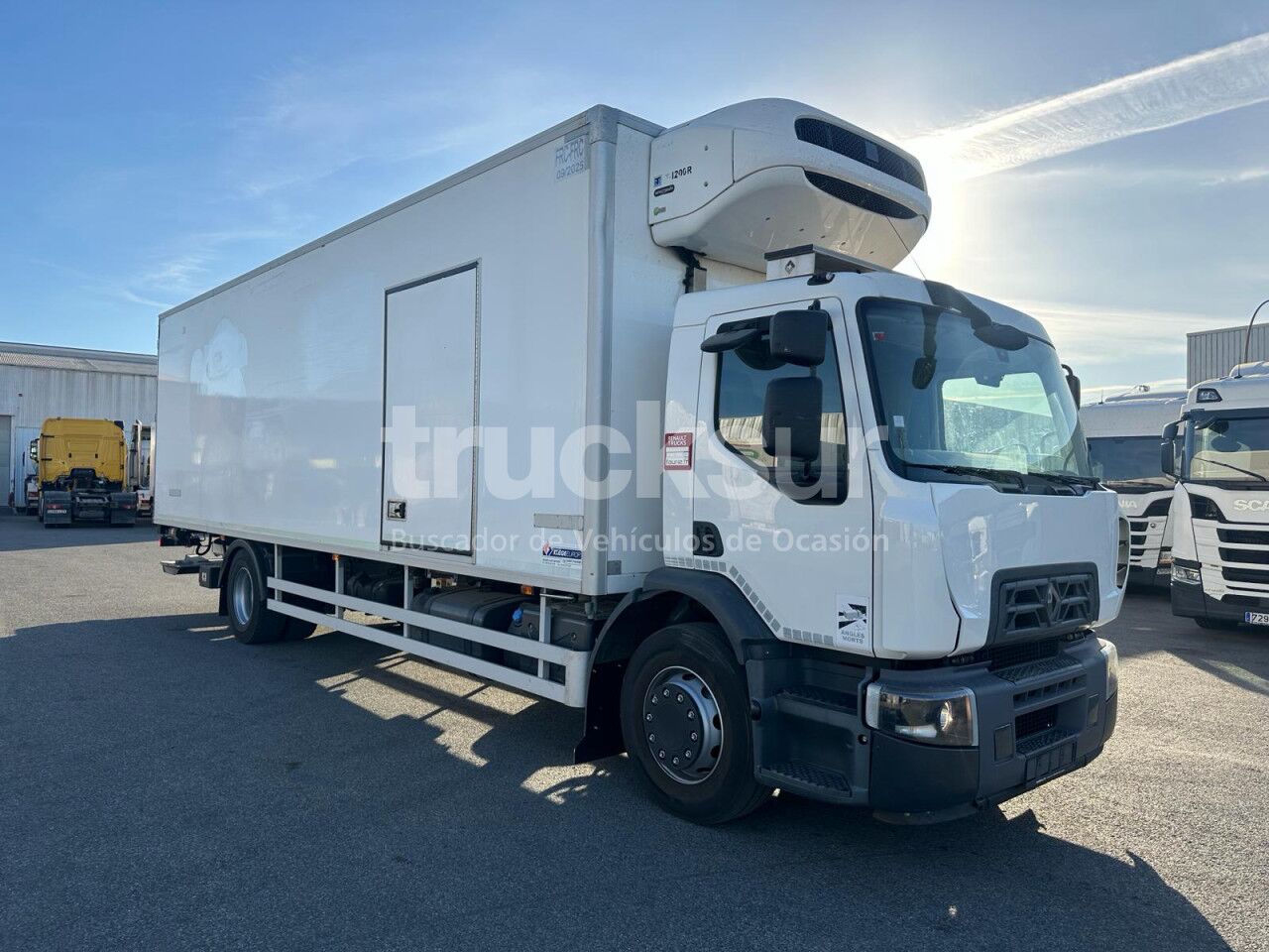 RENAULT D320.18 FRC ENTREGA RAPIDA - Рефрижератор: фото 3 RENAULT D320.18 FRC ENTREGA RAPIDA - Рефрижератор: фото 3