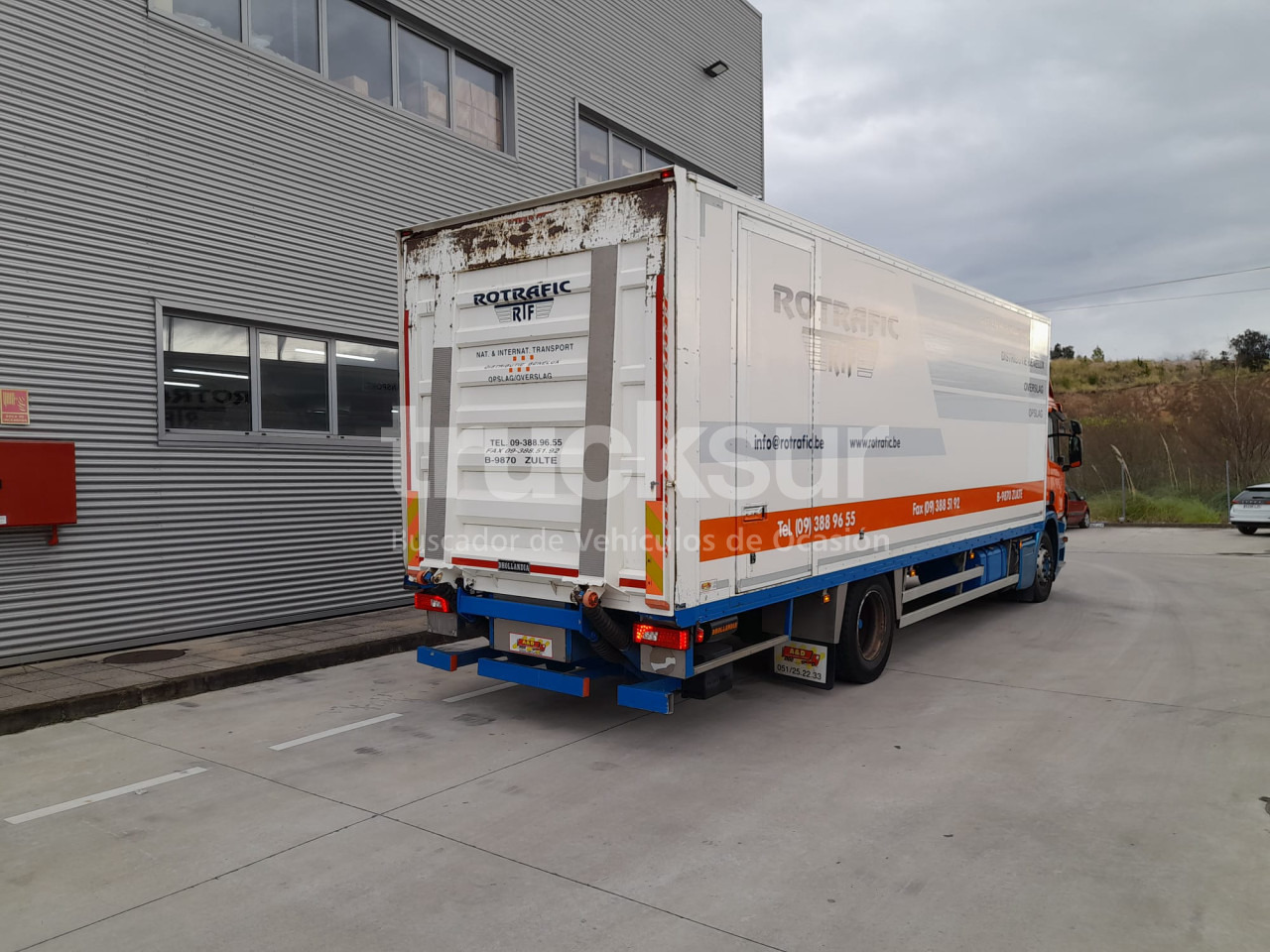 SCANIA P280 - Грузовик с закрытым кузовом: фото 3 SCANIA P280 - Грузовик с закрытым кузовом: фото 3