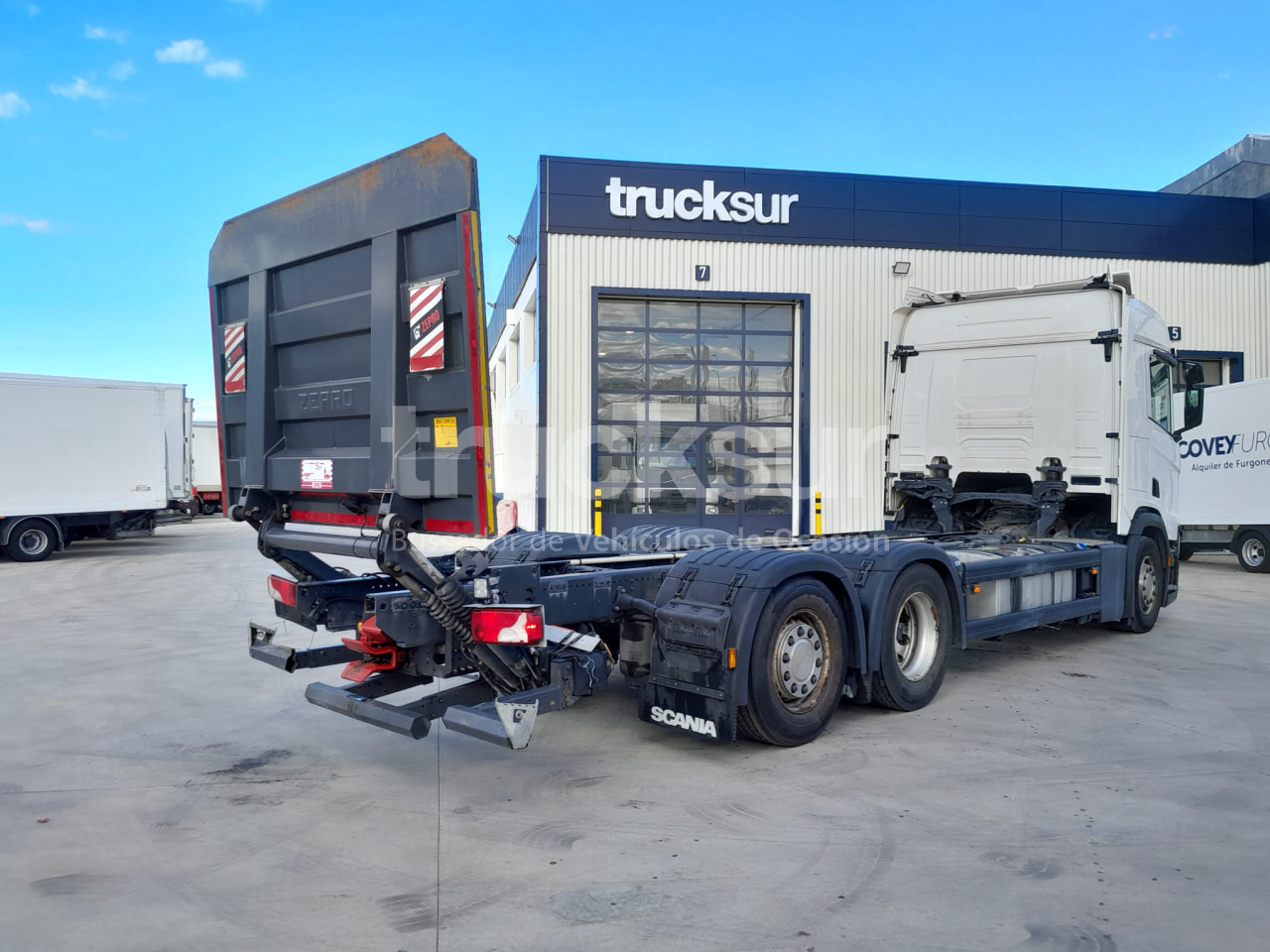 SCANIA R450.26 ejes 6x2*4 - Грузовик-шасси: фото 4 SCANIA R450.26 ejes 6x2*4 - Грузовик-шасси: фото 4