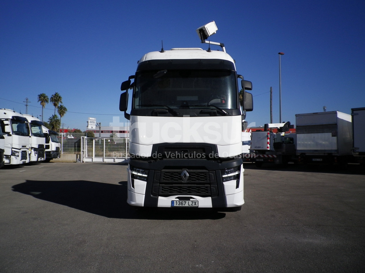 RENAULT T520 HIGH SLEEPER CAB ADR - Тягач: фото 4 RENAULT T520 HIGH SLEEPER CAB ADR - Тягач: фото 4