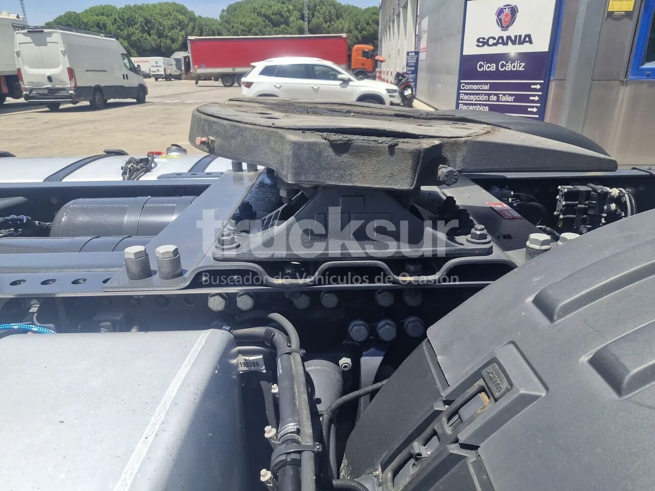 Тягач SCANIA R410: фото 10 Тягач SCANIA R410: фото 10